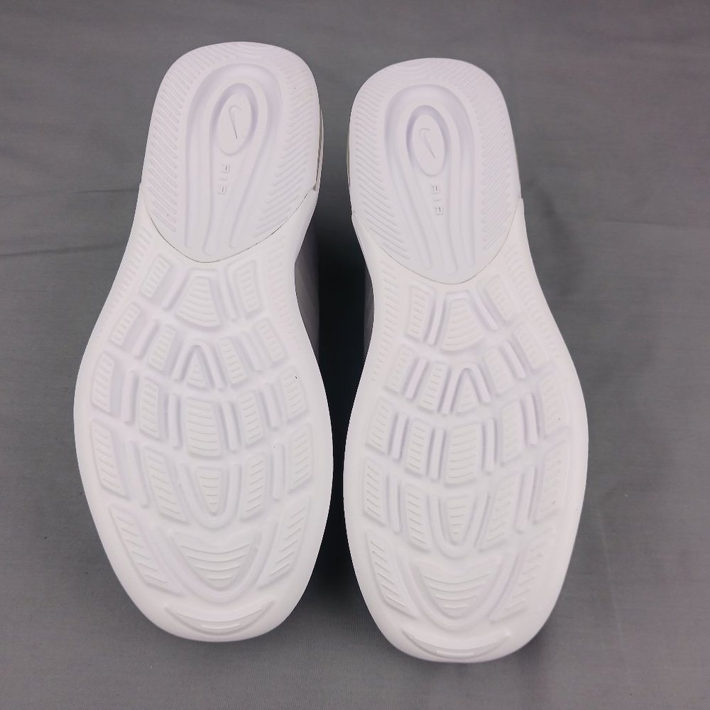 Nike Air Max Axis Woman's Running Shoes AA2168 001 Gray Sizes 7.5-8.5 - Picture 8 of 9